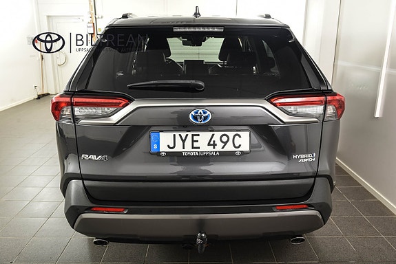 Toyota RAV4 4 of 20
