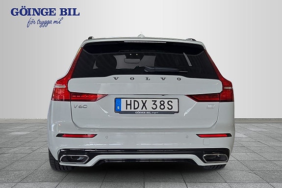 Volvo V60 7 of 14