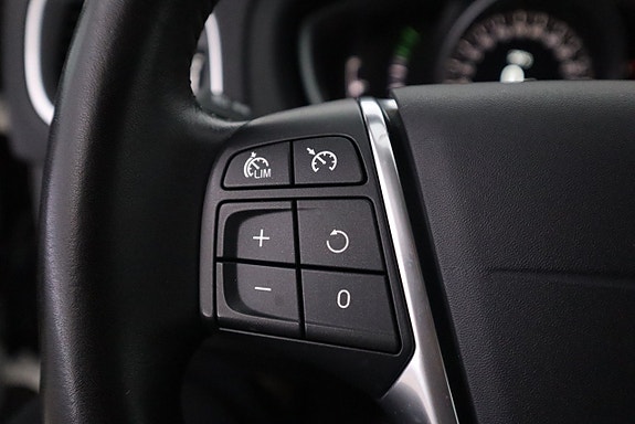 Volvo V40 15 of 20