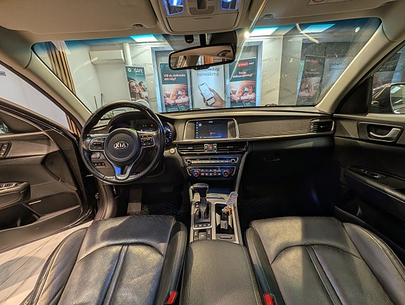 Kia Optima 12 of 23