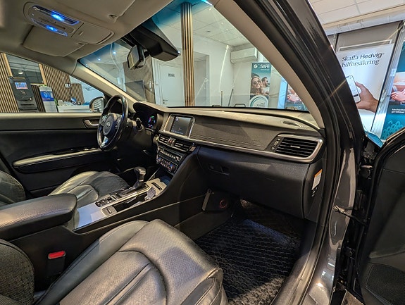 Kia Optima 13 of 23