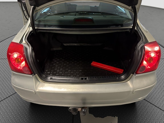 Toyota Avensis 19 of 19