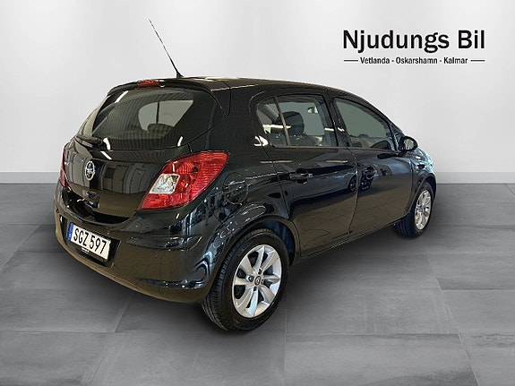 Opel Corsa 3 of 10