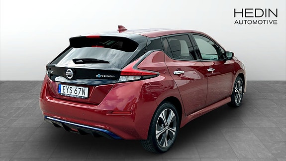 Nissan Leaf 2 of 9