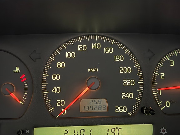 Volvo C70 7 of 9