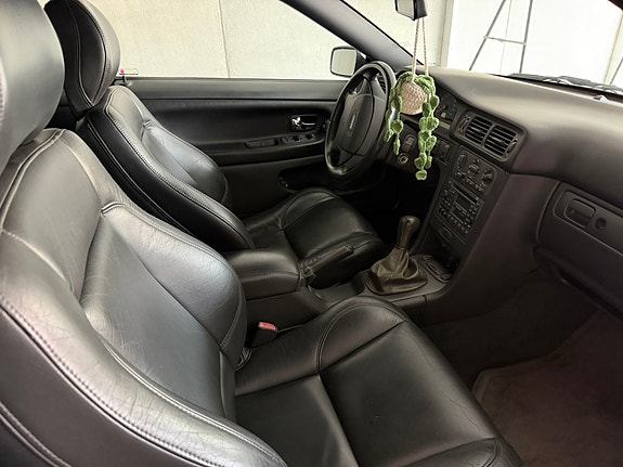 Volvo C70 4 of 9