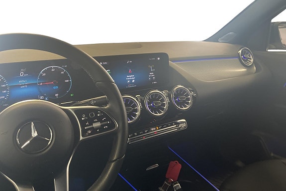 Mercedes-Benz EQA300 27 of 30
