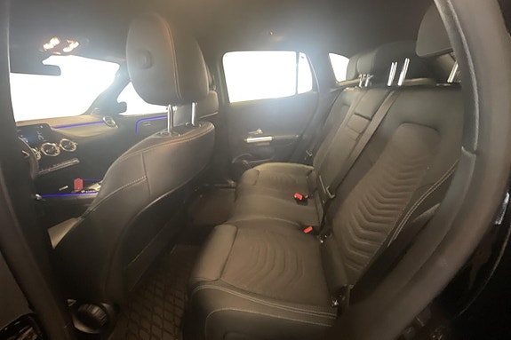 Mercedes-Benz EQA300 28 of 30