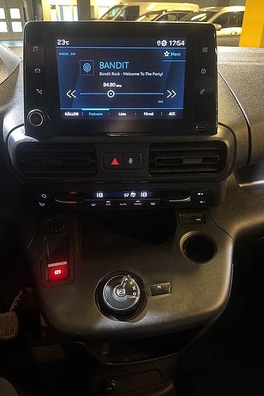 Peugeot Partner 14 of 18