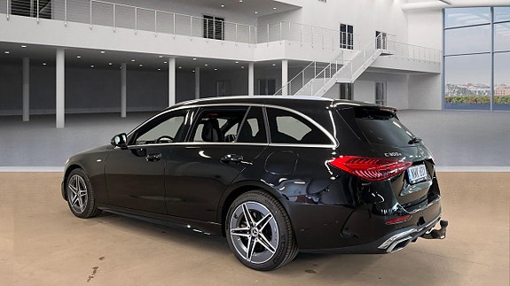 Mercedes-Benz C300 e 4 of 6