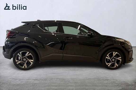Toyota C-HR 18 of 21