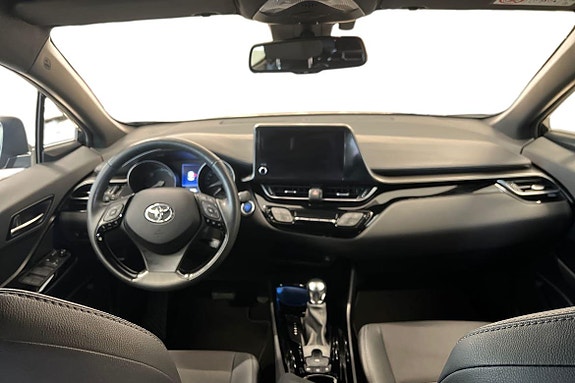 Toyota C-HR 10 of 21