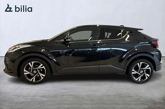 Toyota C-HR 3 of 21