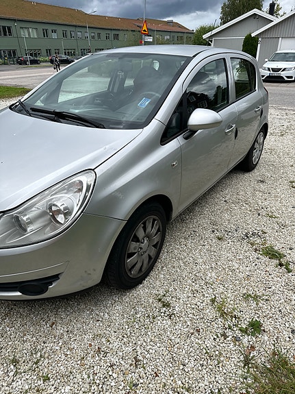 Opel Corsa 2 of 6