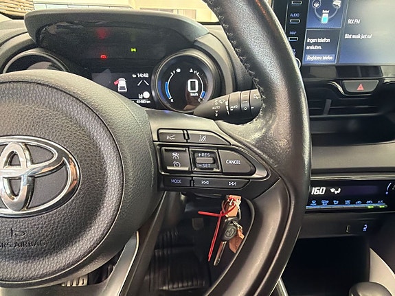 Toyota Yaris 19 of 24