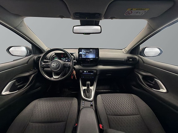 Toyota Yaris 10 of 24