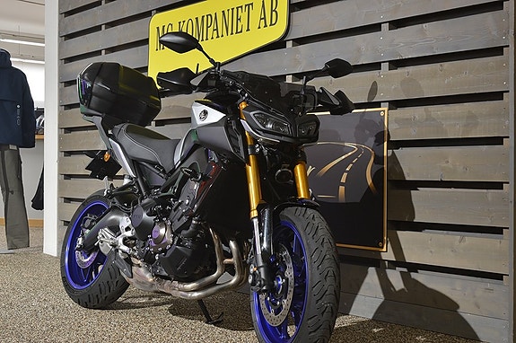Yamaha MT-09 SP 2 of 7