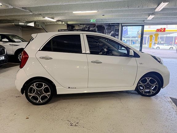 Kia Picanto 5 of 17