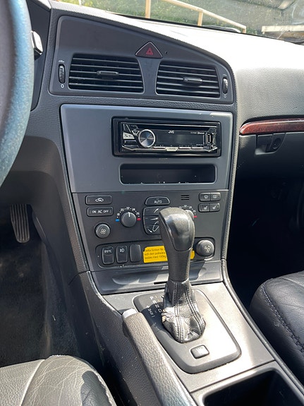 Volvo XC70 5 of 7
