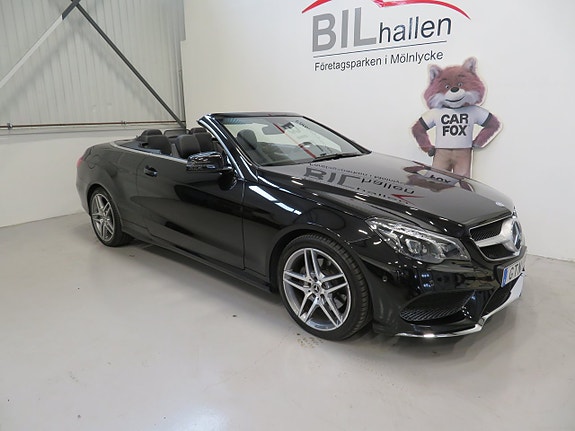 Mercedes-Benz E320 2 of 15