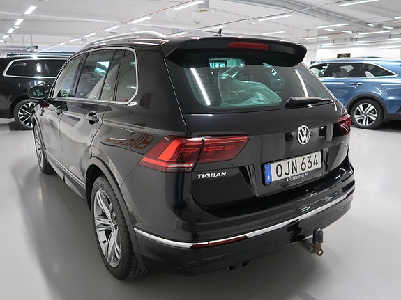 Volkswagen Tiguan 8 of 30