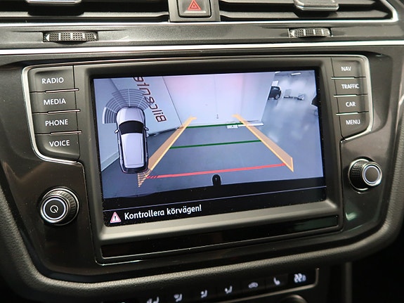 Volkswagen Tiguan 26 of 30