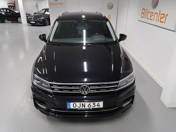 Volkswagen Tiguan 11 of 30