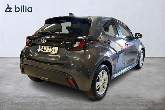 Toyota Yaris 19 of 21