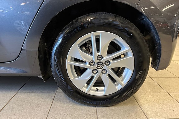 Toyota Yaris 17 of 21