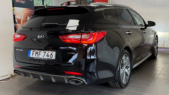 Kia Optima 7 of 26
