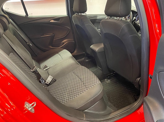 Opel Astra 13 of 20