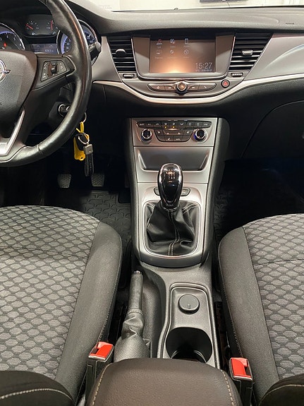 Opel Astra 15 of 20