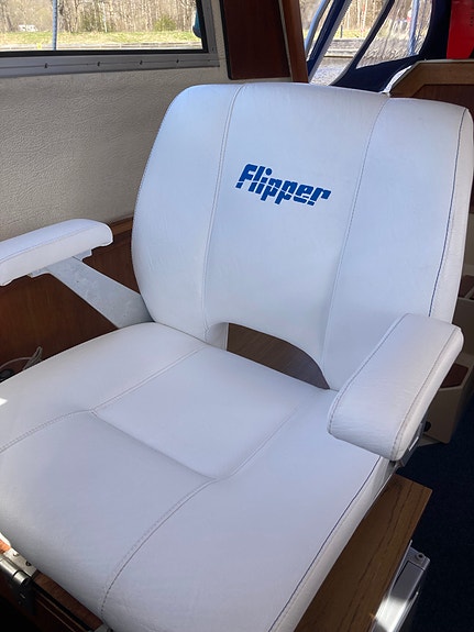 Mycket fint exemplar, Flipper 740-87 med stark och snål dieselmotor. 8 of 24