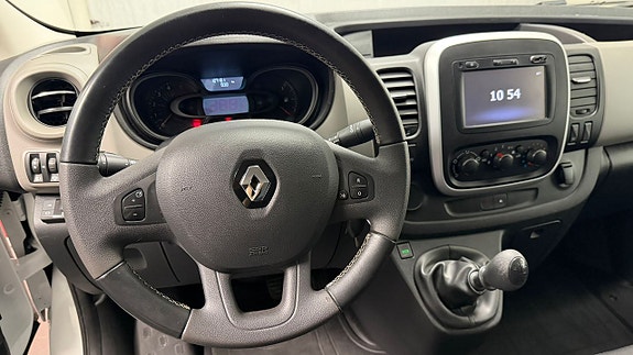 Renault Trafic 6 of 18