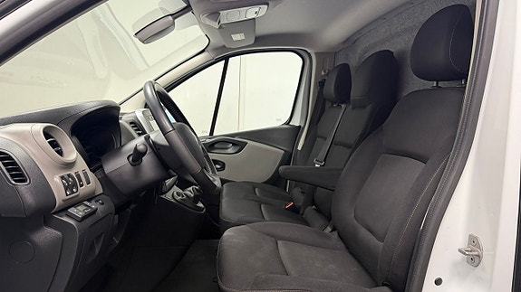 Renault Trafic 15 of 18
