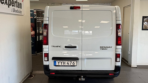 Renault Trafic 4 of 18