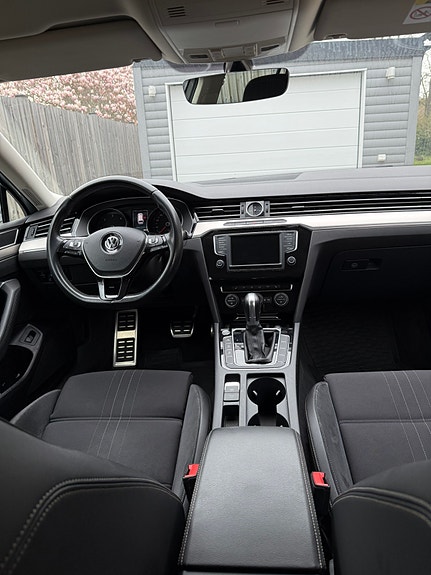 Volkswagen Passat Alltrack 4 of 5