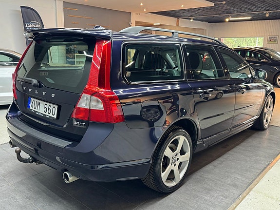 Volvo V70 5 of 15