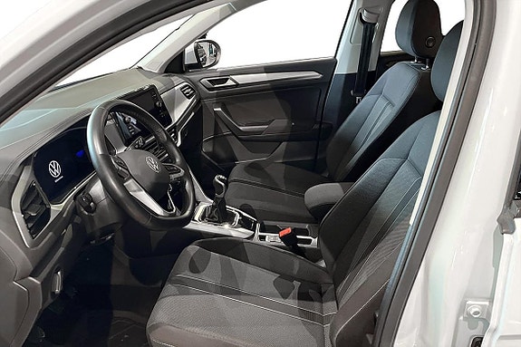 Volkswagen T-Roc 7 of 16