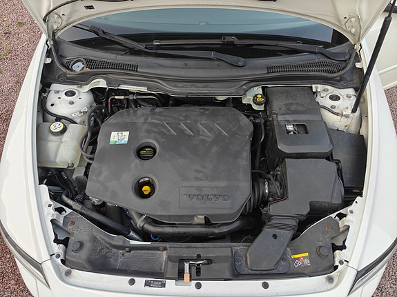 Volvo V50 5 of 18