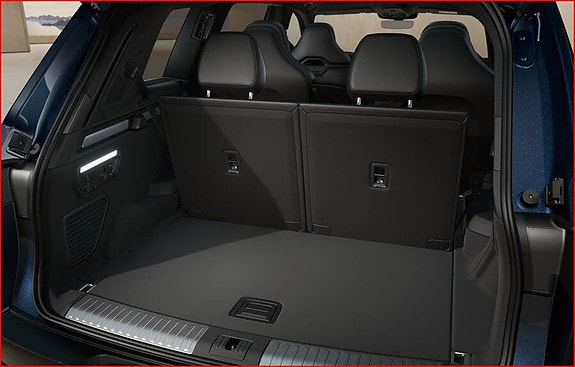 Audi Q9 8 of 9
