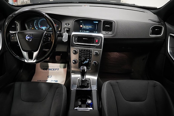Volvo V60 8 of 17