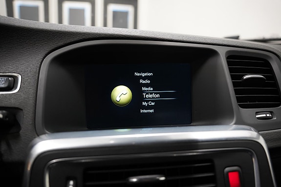 Volvo V60 14 of 17