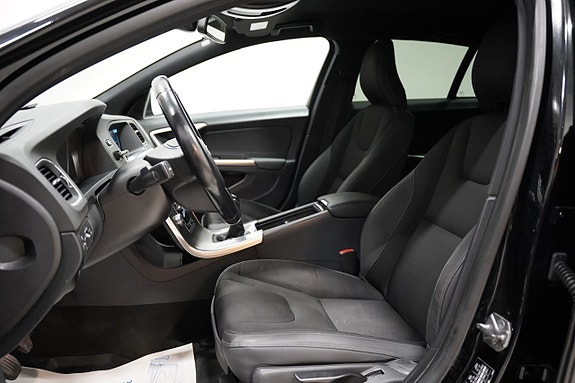 Volvo V60 6 of 17