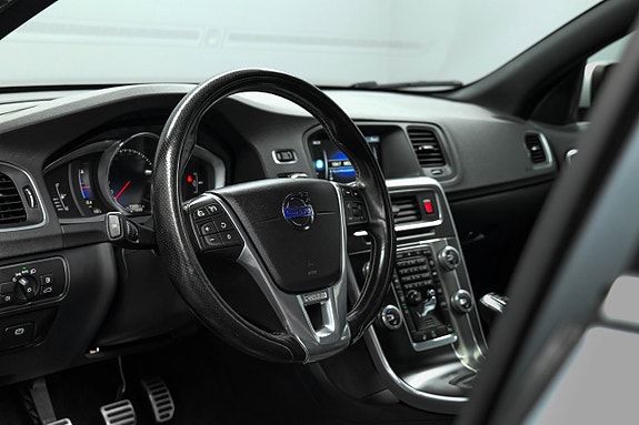 Volvo S60 11 of 24
