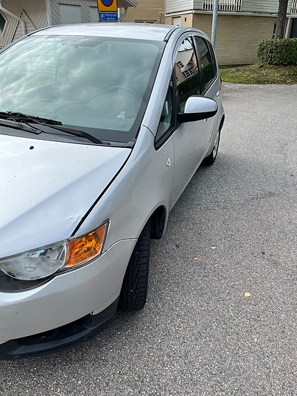 Mitsubishi Colt 4 of 6
