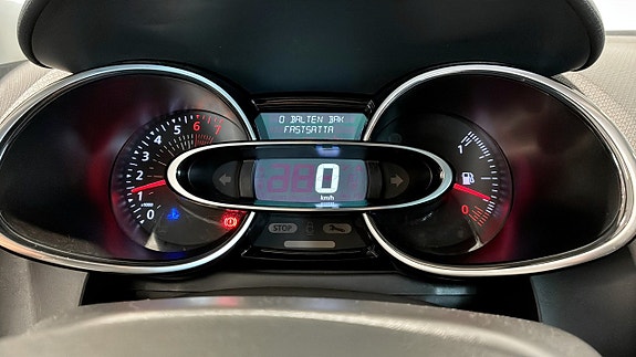Renault Clio 14 of 23