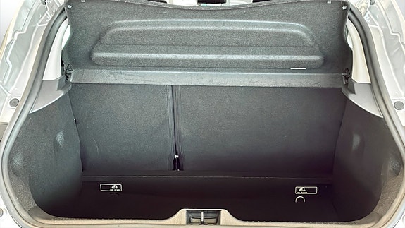 Renault Clio 22 of 23