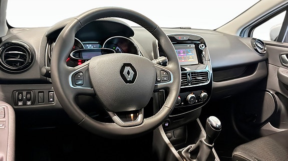 Renault Clio 13 of 23