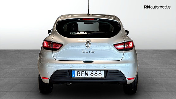 Renault Clio 4 of 23